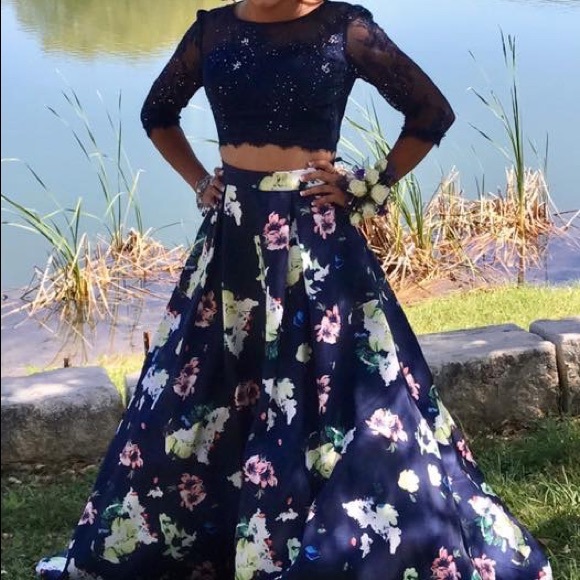 two piece floral prom dress! - Picture 1 of 3